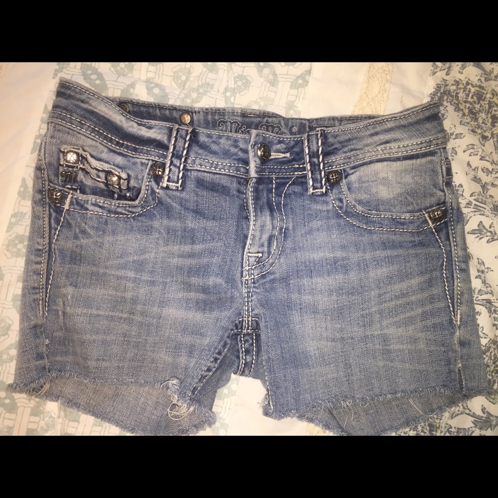 Miss Me Shorts💙